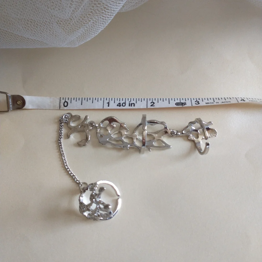 Silver Flower Jointed Chain Rings! - Picture 4 of 6